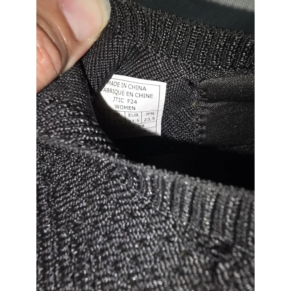 Gaiam Women's Black Slip On Joggers Silver Pull Tab Sneakers Shoes 6.5 M